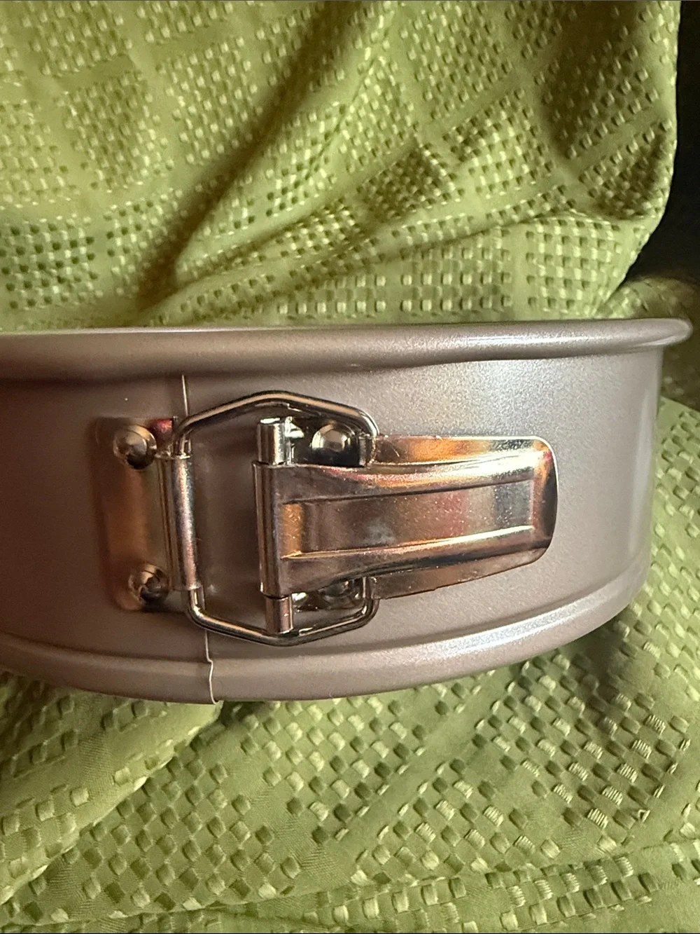 Paula Deen soft pink finish Signature Collection Springform Pan NEW
